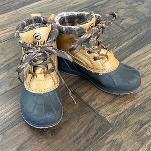 Magellan Outdoors Kids' Tan and Black Rain & Snow Boots